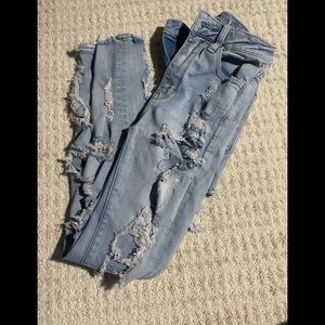 American Eagle 00 Short Ripped Front and Back Jeans